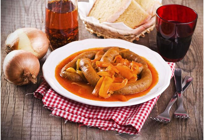 Chorizo al vino tinto
