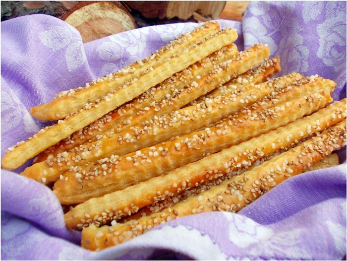 Palitos de pan con frutos secos