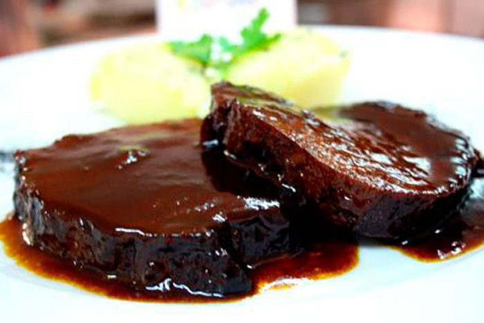 Asado negro venezolano