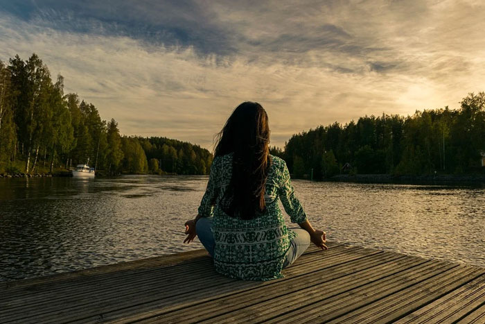 Las 5 posiciones de yoga que ayudan a conciliar el sueño