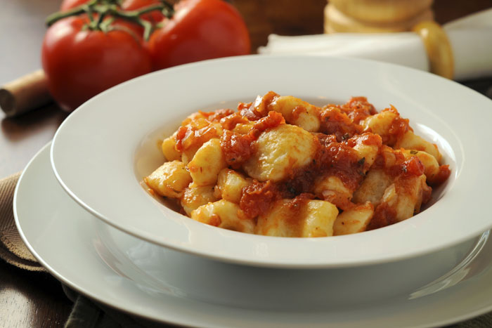 Ñoquis con salsa de tomate