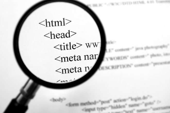 HTML