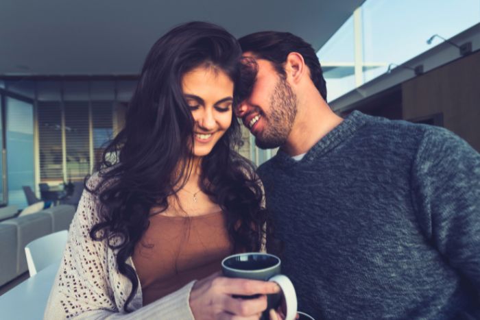 Caras vemos, corazones no sabemos