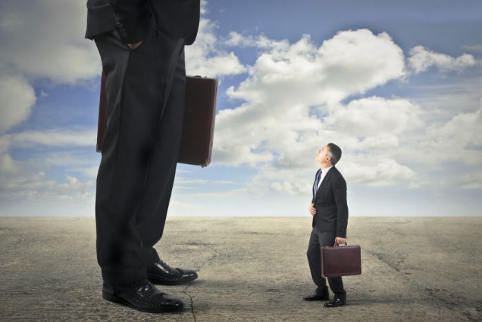 ¿Cuál es el tamaño máximo que podría alcanzar el cuerpo humano antes de colapsar?